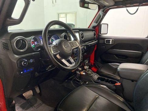 Used 2022 Jeep Wrangler Unlimited Rubicon 4xe w/ Cold Weather Group image 16