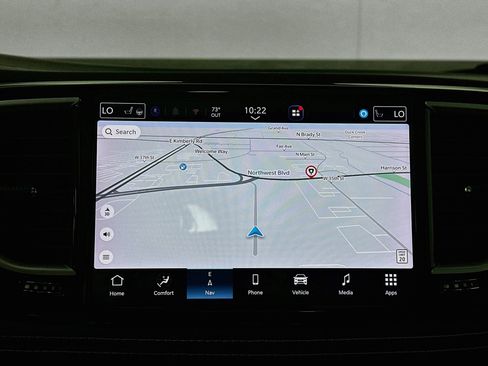 Used 2023 Chrysler Pacifica Limited FWD image 13