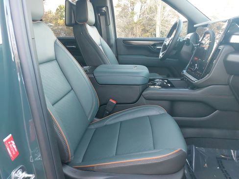 New 2026 GMC Yukon AT4 w/ AT4 Premium Plus Package image 10