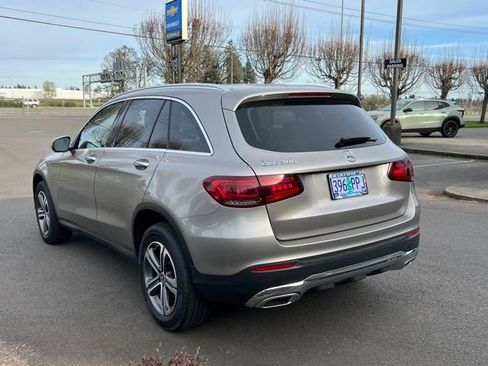 Used 2020 Mercedes-Benz GLC 300 image 5