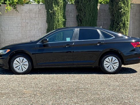 Used 2019 Volkswagen Jetta S w/ Driver Assistance Package FWD image 7
