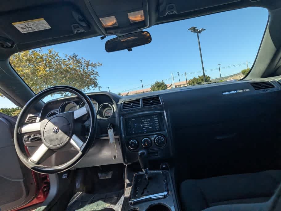 Used 2010 Dodge Challenger R/T RWD image 11