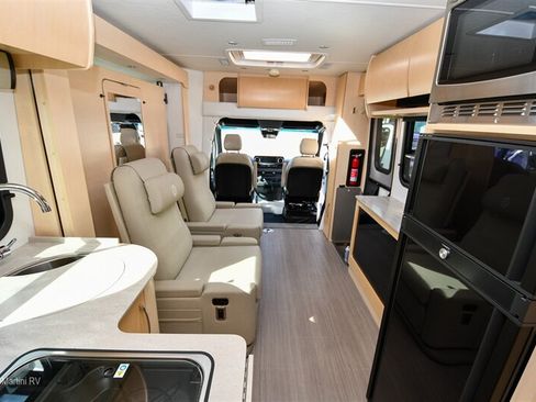 Used 2021 Mercedes-Benz Sprinter 3500 image 5