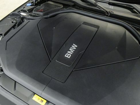 New 2026 BMW i5 eDrive40 w/ M Sport Package image 28