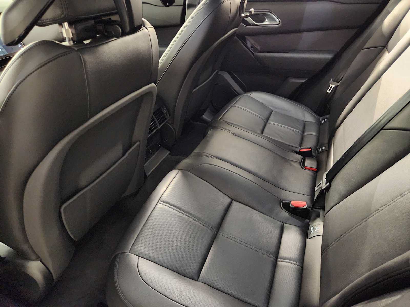 Used 2026 Land Rover Range Rover Velar S AWD/4WD image 28