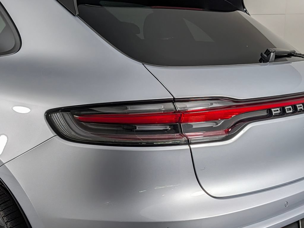 New 2026 Porsche Macan AWD/4WD image 16