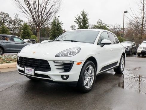 Used 2018 Porsche Macan AWD/4WD image 9