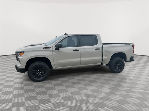 New 2026 Chevrolet Silverado 1500 Custom Trail Boss w/ Dark Appearance Package image 5