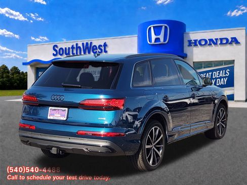 Used 2022 Audi Q7 3.0T Prestige AWD/4WD image 5