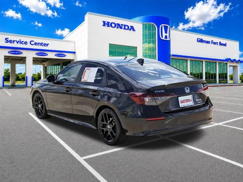 Used 2025 Honda Civic Sport image 5