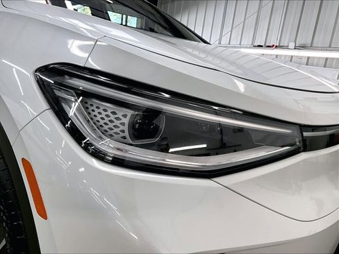 Used 2024 Volkswagen ID.4 Pro S image 32