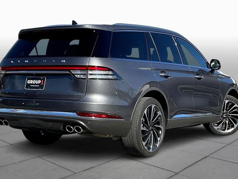 Used 2023 Lincoln Aviator Reserve w/ Equipment Group 201A image 12