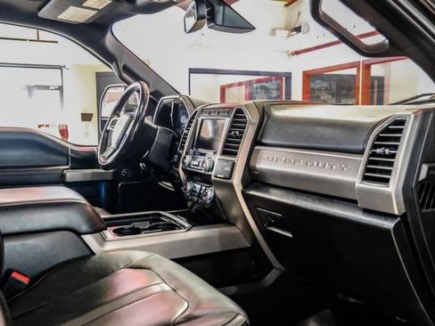 Used 2019 Ford F450 Platinum w/ Platinum Ultimate Package image 14