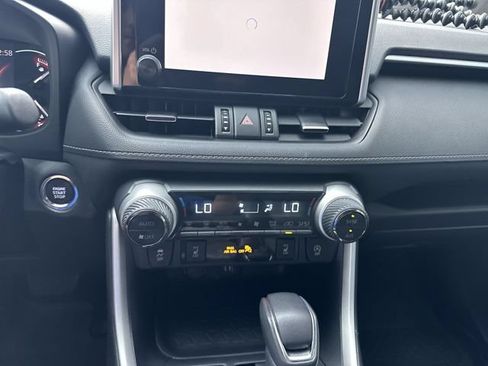 Used 2023 Toyota RAV4 XLE Premium AWD/4WD image 20
