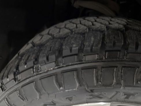 Used 2020 GMC Sierra 1500 SLT w/ Driver Alert Package II image 39