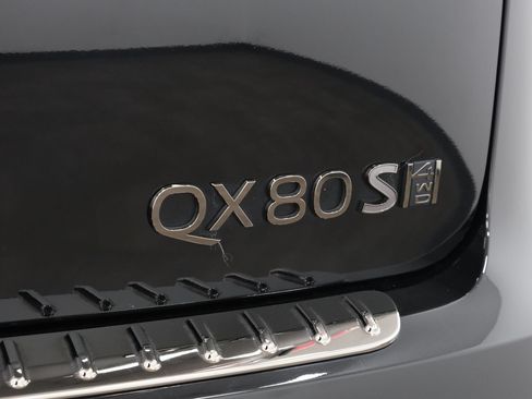 Used 2026 INFINITI QX80 4WD w/ Sport Exterior Package image 6