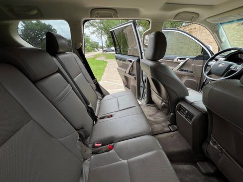 Used 2018 Lexus GX 460 w/ Navigation Package AWD/4WD image 34