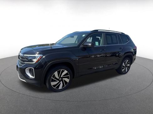 Used 2026 Volkswagen Atlas SE FWD image 8