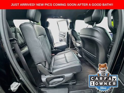 Used 2024 Jeep Wagoneer Series III AWD/4WD image 29