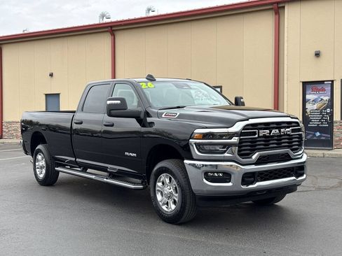 Used 2026 RAM 2500 Big Horn AWD/4WD image 2
