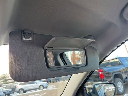 Used 2024 Chevrolet Equinox LT image 44