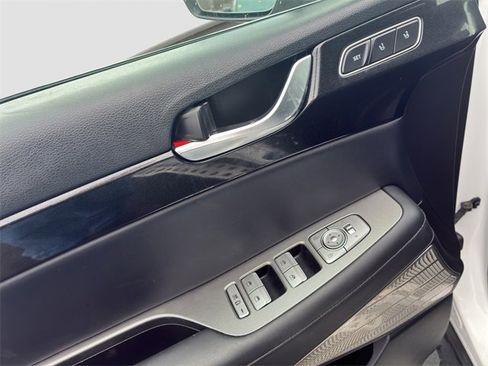 Used 2022 Hyundai Palisade Limited image 18