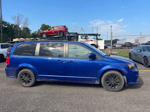 Used 2019 Dodge Grand Caravan GT FWD image 6