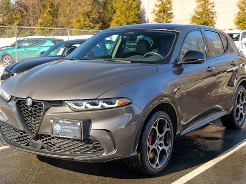 Used 2024 Alfa Romeo Tonale Veloce w/ Active Assist Package image 3