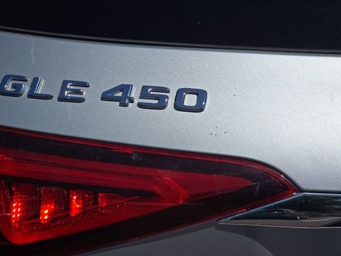 Used 2022 Mercedes-Benz GLE 450 4MATIC image 37