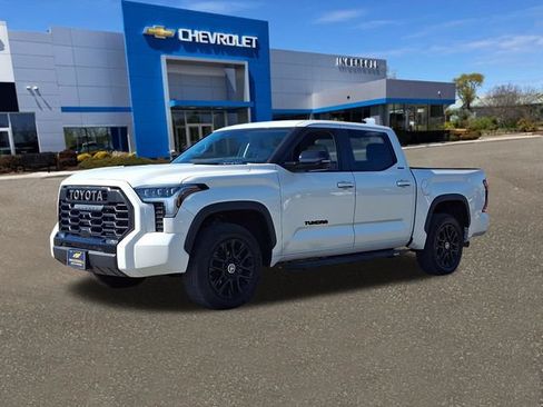 Used 2024 Toyota Tundra Limited AWD/4WD image 34