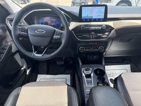 Certified 2021 Ford Escape Titanium w/ Titanium Elite Package AWD/4WD image 5