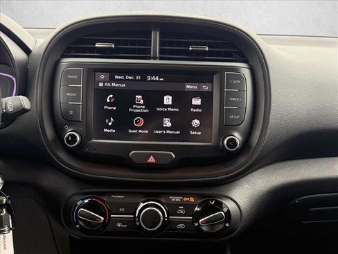 Used 2024 Kia Soul LX w/ Option Group 015 image 17