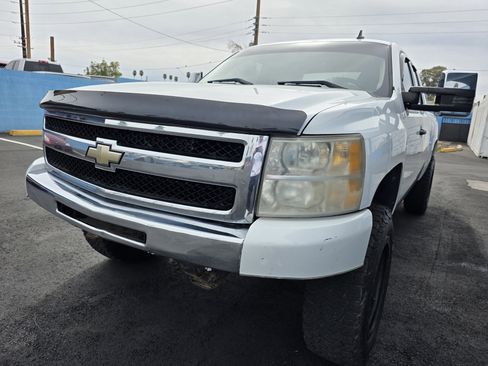 Used 2011 Chevrolet Silverado 1500 LS image 7