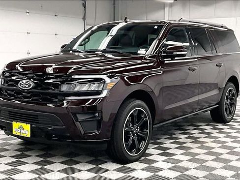 Used 2023 Ford Expedition Max Limited image 12