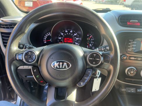 Used 2016 Kia Soul image 22