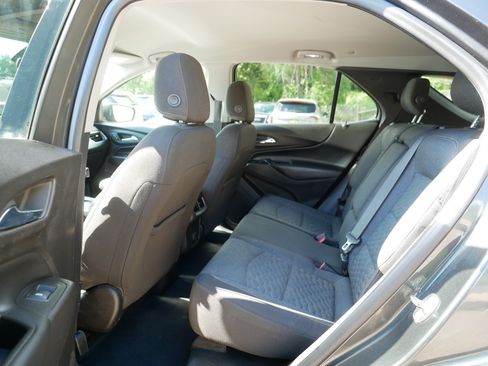 Used 2018 Chevrolet Equinox LT AWD/4WD image 35
