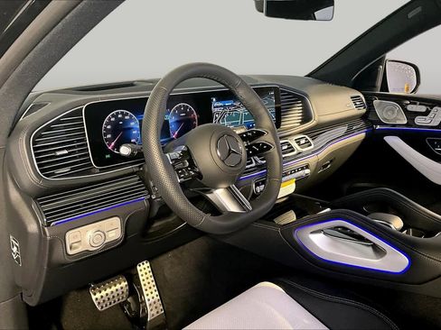 New 2026 Mercedes-Benz GLE 450 4MATIC Coupe image 9