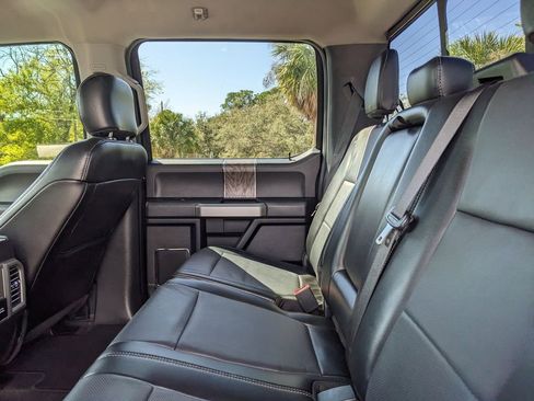 Used 2017 Ford F250 Lariat w/ Chrome Package image 18