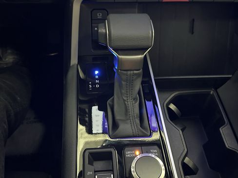 Used 2023 Toyota Sequoia Limited image 31