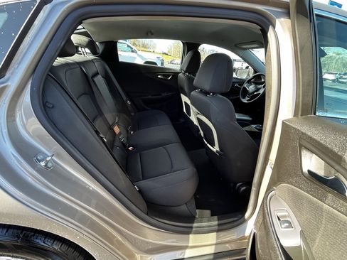 Used 2024 Chevrolet Malibu LT image 16