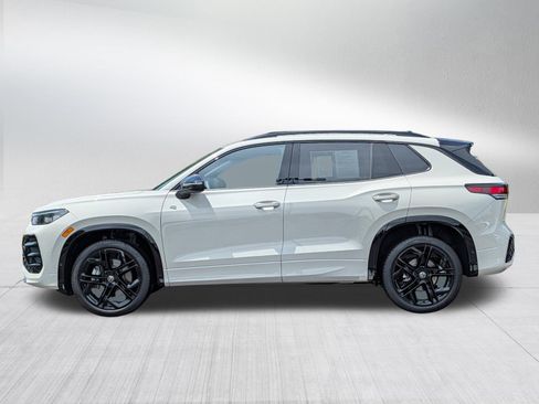 Certified 2026 Volkswagen Tiguan SE R-Line AWD/4WD image 4