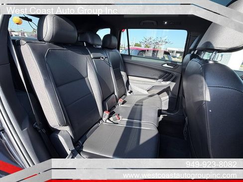 Used 2019 Volkswagen Tiguan SEL Premium R-Line FWD image 12