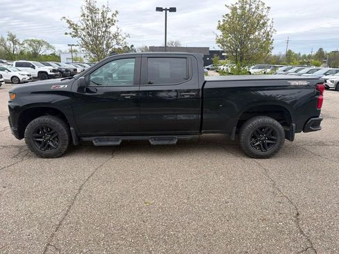 Used 2022 Chevrolet Silverado 1500 Custom Trail Boss w/ Safety Confidence Package AWD/4WD image 2