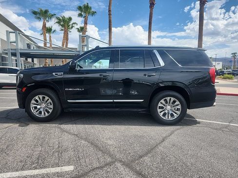 Used 2023 GMC Yukon Denali AWD/4WD image 5