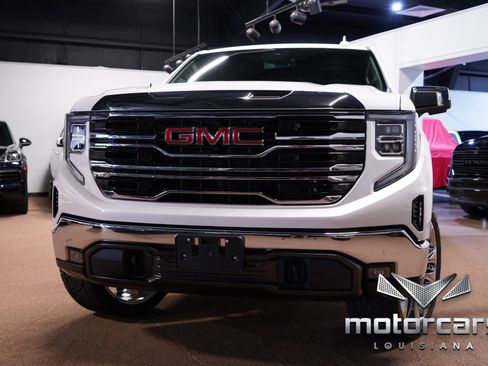 Used 2023 GMC Sierra 1500 SLT image 1