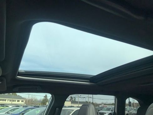 Certified 2025 Subaru Forester Premium image 17