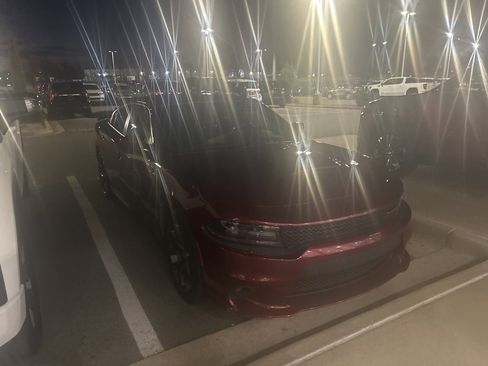 Used 2019 Dodge Charger GT image 3