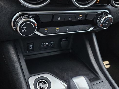 New 2025 Nissan Sentra SV w/ Trunk Package image 18