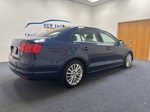 Used 2013 Volkswagen Jetta SEL FWD image 3