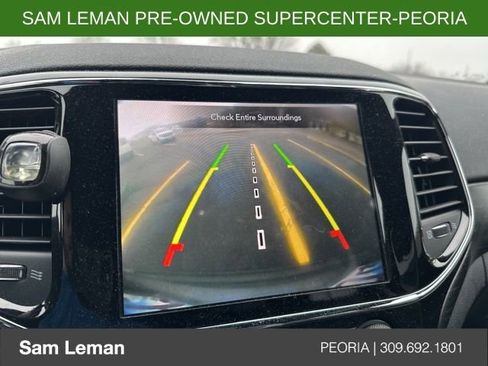 Used 2020 Jeep Grand Cherokee Altitude image 17